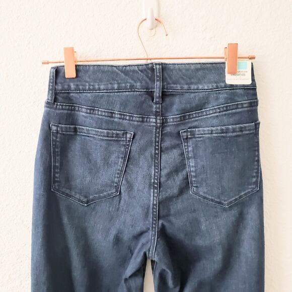 Martha Stewart Straight Leg Distressed Jeans Size 4 - Picture 4 of 6